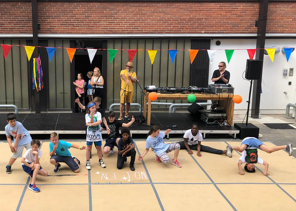 Programm Workshop Kurs Breakdance Fresh Rockers Esche Jugendkunsthaus